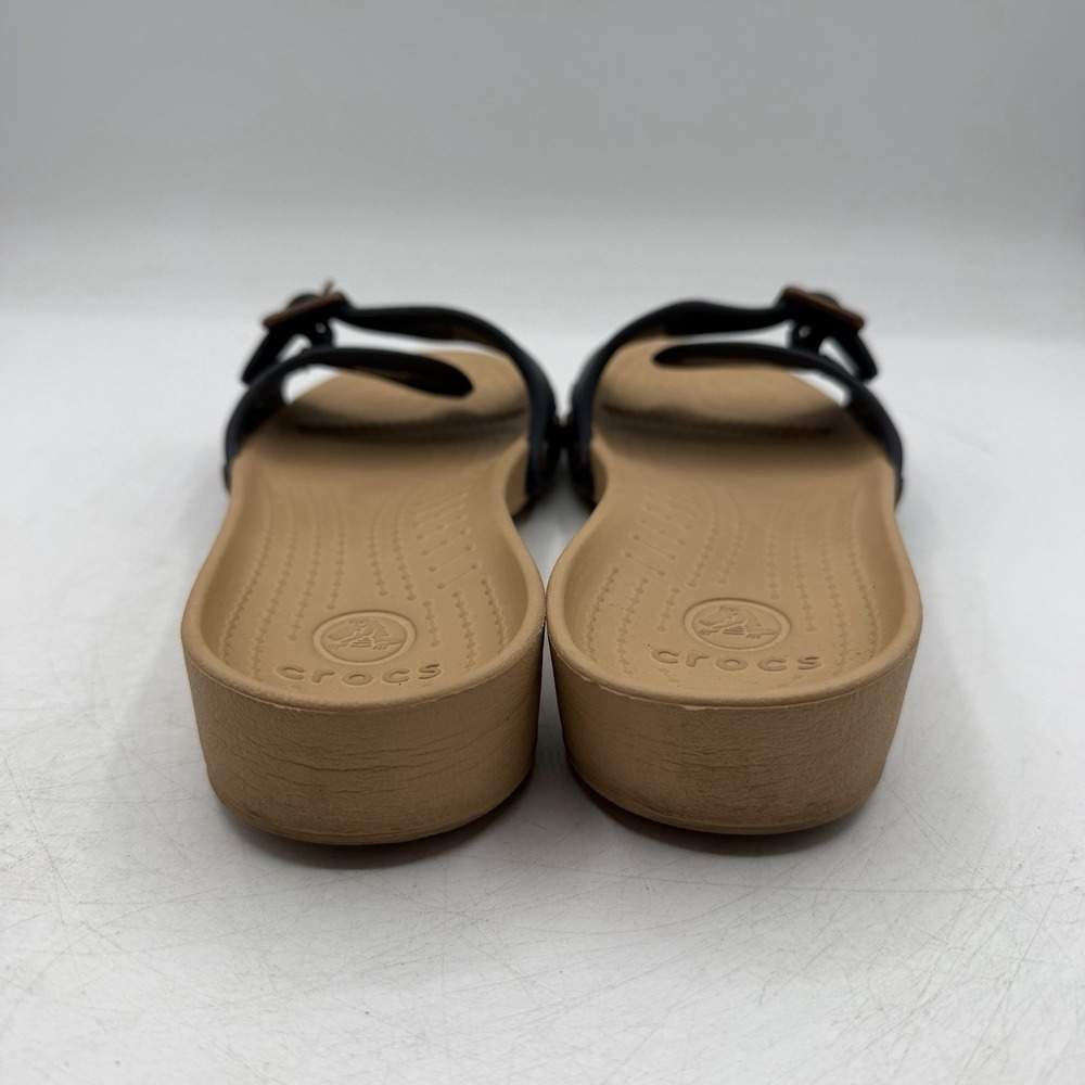 Crocs‎ Sarah Sandals Womens Sz 6 Beige/Navy Blue Slip On Slides Buckle 203054 - Picture 8 of 11